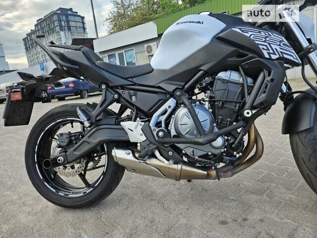 Черный Кавасаки Z 650, объемом двигателя 0.65 л и пробегом 3 тыс. км за 6450 $, фото 13 на Automoto.ua