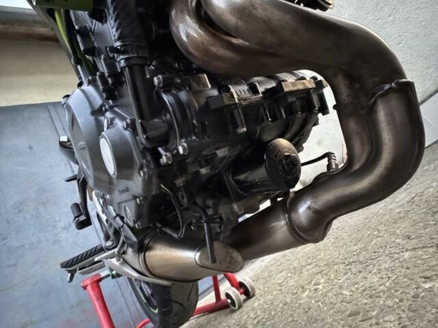 Кавасакі Z 650, об'ємом двигуна 0.65 л та пробігом 0 тис. км за 6100 $, фото 21 на Automoto.ua