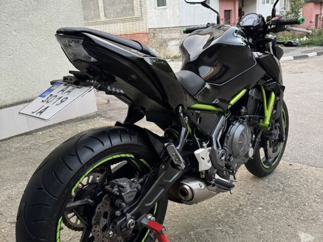Кавасакі Z 650, об'ємом двигуна 0.65 л та пробігом 0 тис. км за 6100 $, фото 3 на Automoto.ua