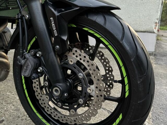 Кавасакі Z 650, об'ємом двигуна 0.65 л та пробігом 0 тис. км за 6100 $, фото 19 на Automoto.ua
