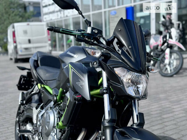 Кавасаки Z 650, объемом двигателя 0.65 л и пробегом 8 тыс. км за 6999 $, фото 6 на Automoto.ua