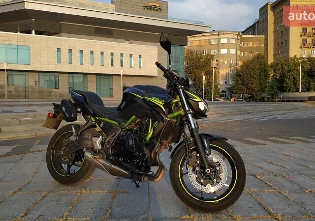 Кавасаки Z 650, объемом двигателя 0 л и пробегом 10 тыс. км за 8000 $, фото 2 на Automoto.ua