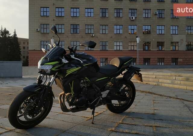 Кавасаки Z 650, объемом двигателя 0 л и пробегом 10 тыс. км за 8000 $, фото 4 на Automoto.ua