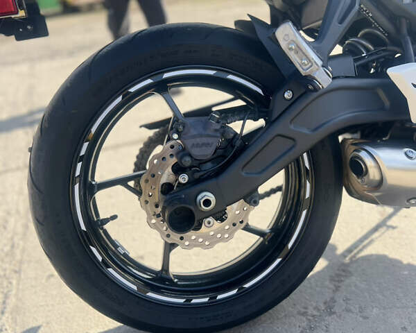 Кавасакі Z 650, об'ємом двигуна 0.65 л та пробігом 6 тис. км за 6300 $, фото 19 на Automoto.ua
