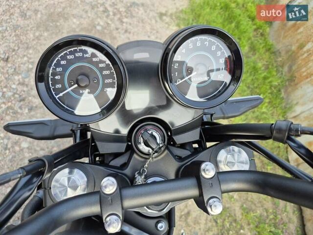 Серый Кавасаки Z 650, объемом двигателя 0.65 л и пробегом 4 тыс. км за 7000 $, фото 14 на Automoto.ua
