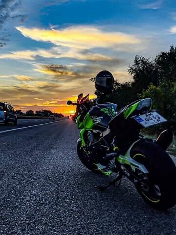 Черный Кавасаки Z 750, объемом двигателя 0.75 л и пробегом 50 тыс. км за 6200 $, фото 2 на Automoto.ua