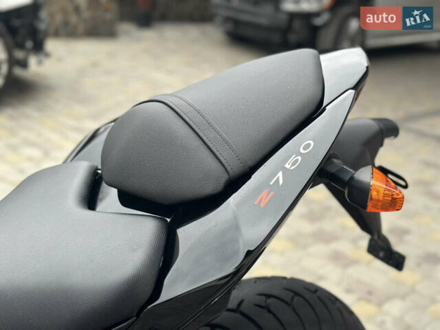Чорний Кавасакі Z 750, об'ємом двигуна 0.75 л та пробігом 5 тис. км за 6600 $, фото 6 на Automoto.ua