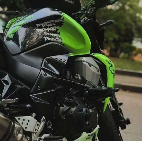 Черный Кавасаки Z 750, объемом двигателя 0.75 л и пробегом 50 тыс. км за 6200 $, фото 1 на Automoto.ua