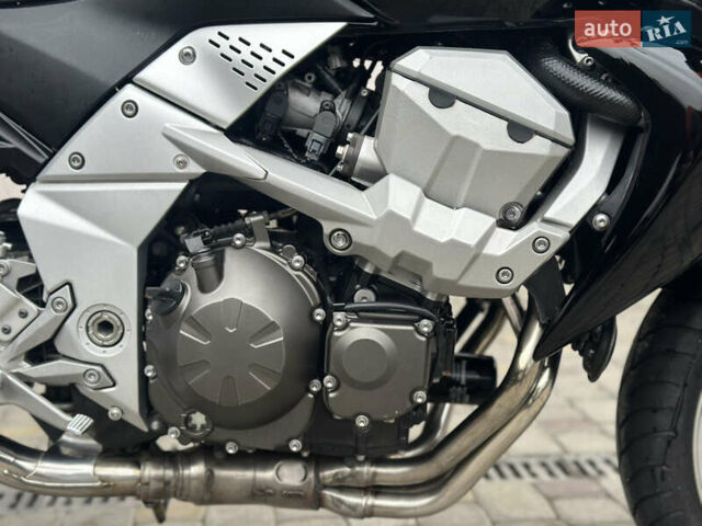 Чорний Кавасакі Z 750, об'ємом двигуна 0.75 л та пробігом 5 тис. км за 6600 $, фото 4 на Automoto.ua