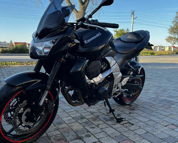 Черный Кавасаки Z 750, объемом двигателя 0.75 л и пробегом 32 тыс. км за 6400 $, фото 4 на Automoto.ua