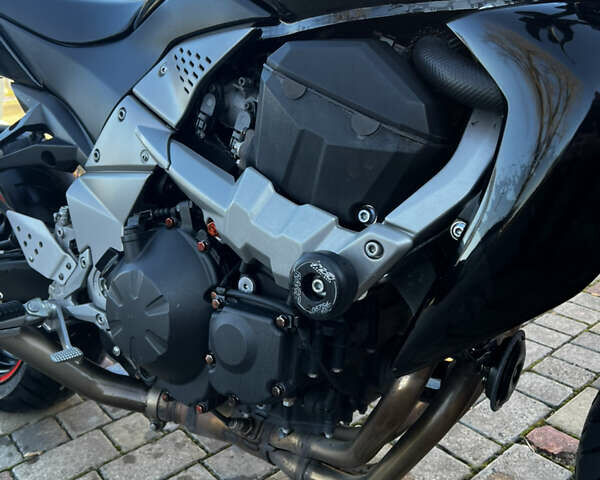 Черный Кавасаки Z 750, объемом двигателя 0.75 л и пробегом 32 тыс. км за 6400 $, фото 2 на Automoto.ua