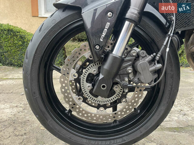 Черный Кавасаки Z 750, объемом двигателя 0.75 л и пробегом 34 тыс. км за 5950 $, фото 23 на Automoto.ua