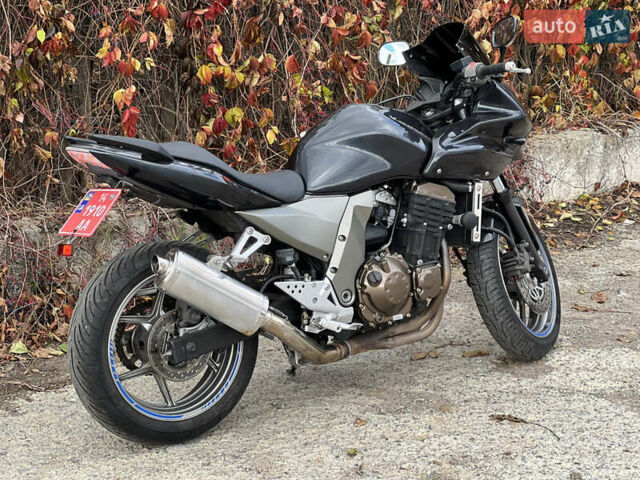 Черный Кавасаки Z 750, объемом двигателя 0.75 л и пробегом 35 тыс. км за 4950 $, фото 4 на Automoto.ua