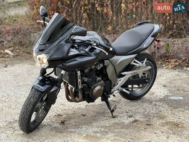 Черный Кавасаки Z 750, объемом двигателя 0.75 л и пробегом 35 тыс. км за 4950 $, фото 12 на Automoto.ua