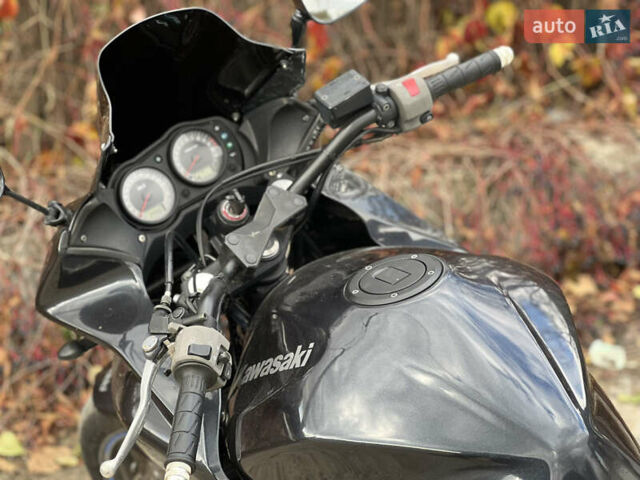 Черный Кавасаки Z 750, объемом двигателя 0.75 л и пробегом 35 тыс. км за 4950 $, фото 14 на Automoto.ua