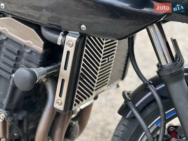 Черный Кавасаки Z 750, объемом двигателя 0.75 л и пробегом 35 тыс. км за 4950 $, фото 23 на Automoto.ua