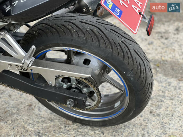 Черный Кавасаки Z 750, объемом двигателя 0.75 л и пробегом 35 тыс. км за 4950 $, фото 16 на Automoto.ua