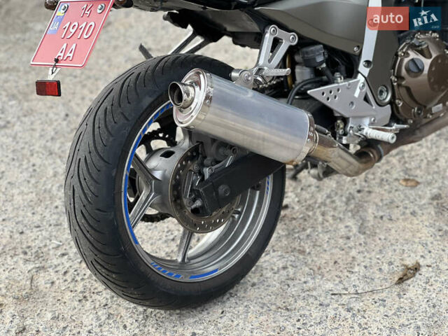 Черный Кавасаки Z 750, объемом двигателя 0.75 л и пробегом 35 тыс. км за 4950 $, фото 20 на Automoto.ua