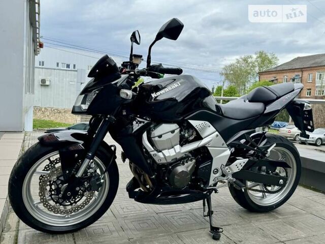 Кавасаки Z 750, объемом двигателя 0.75 л и пробегом 29 тыс. км за 6299 $, фото 2 на Automoto.ua