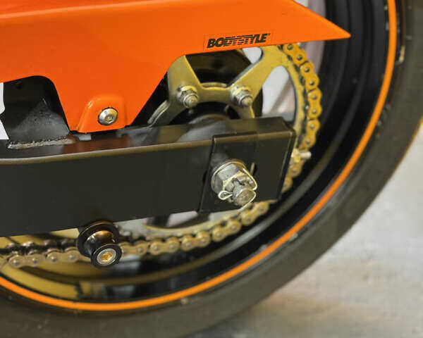 Кавасаки Z 750, объемом двигателя 0.75 л и пробегом 24 тыс. км за 7000 $, фото 6 на Automoto.ua