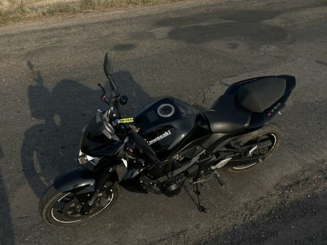 Кавасаки Z 750, объемом двигателя 0.75 л и пробегом 0 тыс. км за 3700 $, фото 8 на Automoto.ua