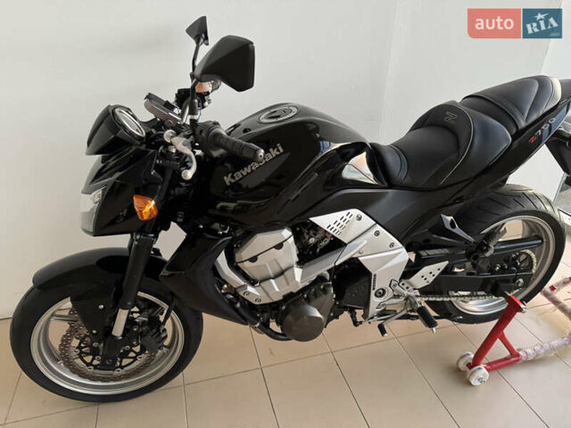 Кавасаки Z 750, объемом двигателя 0.75 л и пробегом 9 тыс. км за 6900 $, фото 9 на Automoto.ua
