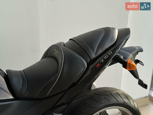 Кавасаки Z 750, объемом двигателя 0.75 л и пробегом 9 тыс. км за 6900 $, фото 32 на Automoto.ua