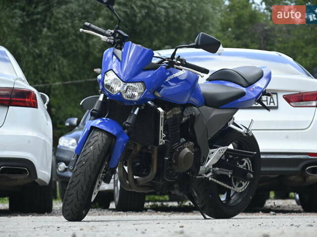 Синий Кавасаки Z 750, объемом двигателя 0.75 л и пробегом 19 тыс. км за 5199 $, фото 3 на Automoto.ua