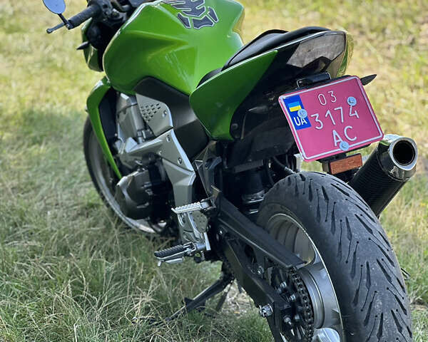 Зеленый Кавасаки Z 750, объемом двигателя 0.75 л и пробегом 39 тыс. км за 6300 $, фото 3 на Automoto.ua