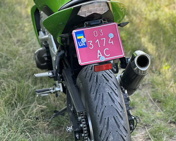 Зеленый Кавасаки Z 750, объемом двигателя 0.75 л и пробегом 39 тыс. км за 6300 $, фото 4 на Automoto.ua