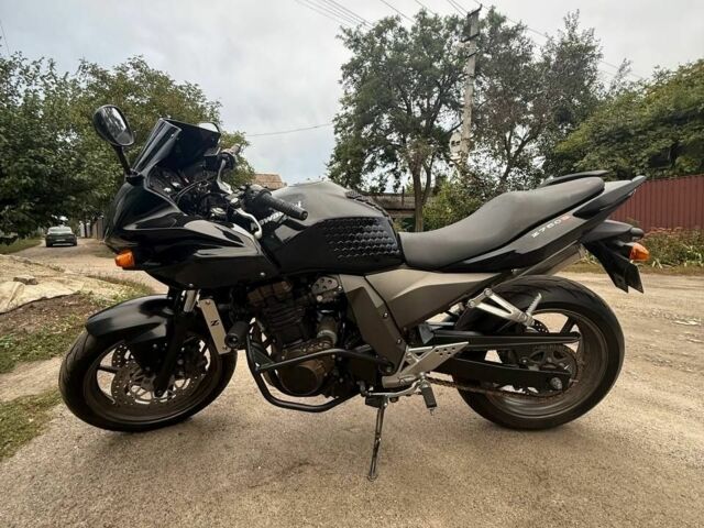 Кавасаки Z 750S, объемом двигателя 0.75 л и пробегом 0 тыс. км за 4700 $, фото 5 на Automoto.ua