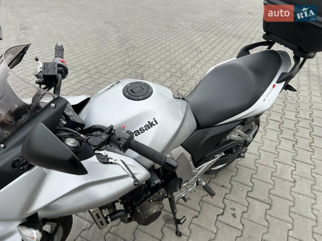 Серый Кавасаки Z 750S, объемом двигателя 0.75 л и пробегом 45 тыс. км за 5100 $, фото 8 на Automoto.ua