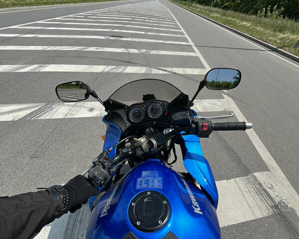 Синий Кавасаки Z 750S, объемом двигателя 0.75 л и пробегом 45 тыс. км за 4400 $, фото 5 на Automoto.ua