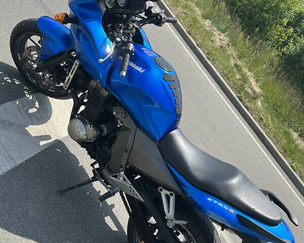 Синий Кавасаки Z 750S, объемом двигателя 0.75 л и пробегом 45 тыс. км за 4400 $, фото 4 на Automoto.ua