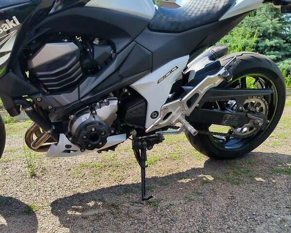 Белый Кавасаки Z 800, объемом двигателя 0.81 л и пробегом 14 тыс. км за 8200 $, фото 6 на Automoto.ua