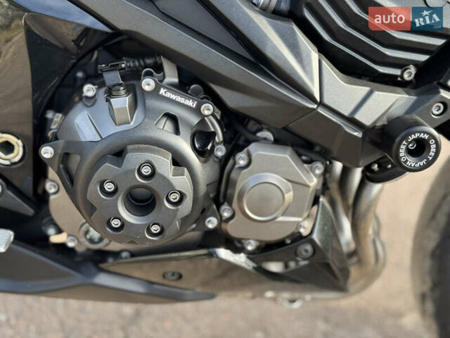 Кавасаки Z 800, объемом двигателя 0 л и пробегом 13 тыс. км за 8100 $, фото 9 на Automoto.ua