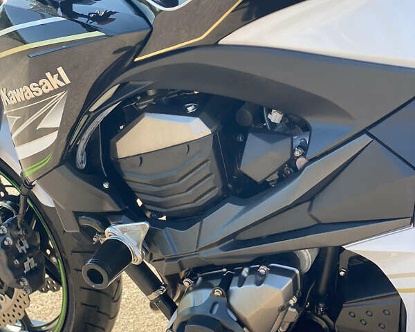 Кавасаки Z 800, объемом двигателя 0 л и пробегом 6 тыс. км за 8600 $, фото 5 на Automoto.ua