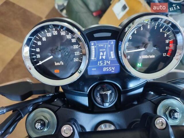 Черный Кавасаки Z 900RS, объемом двигателя 0.95 л и пробегом 8 тыс. км за 9500 $, фото 1 на Automoto.ua