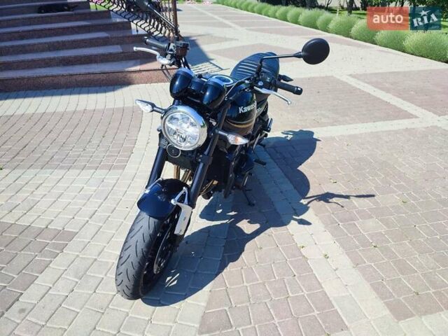 Черный Кавасаки Z 900RS, объемом двигателя 0.95 л и пробегом 8 тыс. км за 9500 $, фото 4 на Automoto.ua