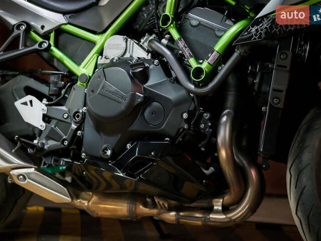 Кавасаки Z H2, объемом двигателя 1 л и пробегом 2 тыс. км за 20000 $, фото 11 на Automoto.ua