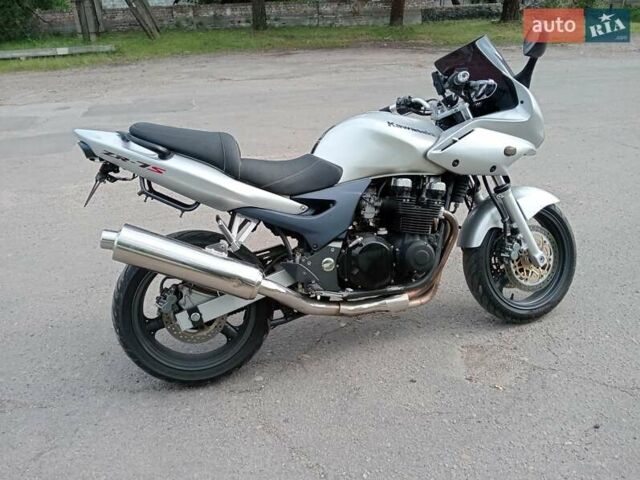 Серый Кавасаки ZR 7S, объемом двигателя 0 л и пробегом 46 тыс. км за 3300 $, фото 4 на Automoto.ua