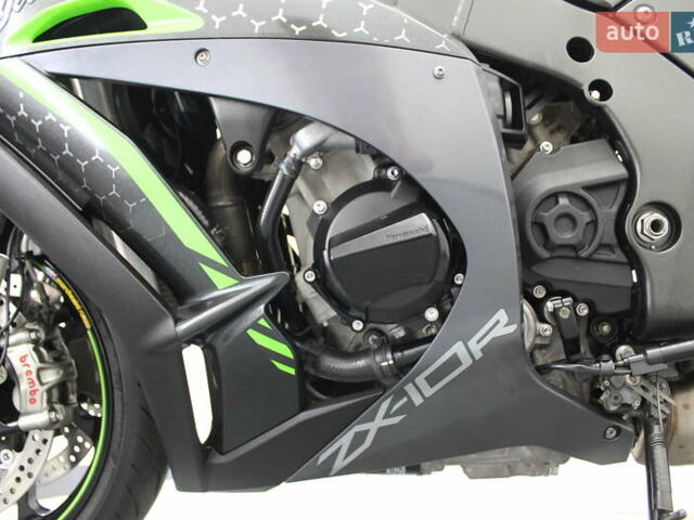 Серый Кавасаки ZX 10R, объемом двигателя 1 л и пробегом 20 тыс. км за 16900 $, фото 21 на Automoto.ua