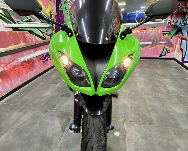 Зеленый Кавасаки ZX 6R, объемом двигателя 0.6 л и пробегом 22 тыс. км за 6200 $, фото 10 на Automoto.ua