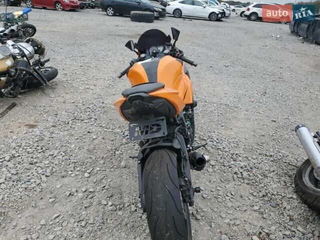 Оранжевый Кавасаки ZX 6R 636, объемом двигателя 0.6 л и пробегом 9 тыс. км за 2200 $, фото 3 на Automoto.ua