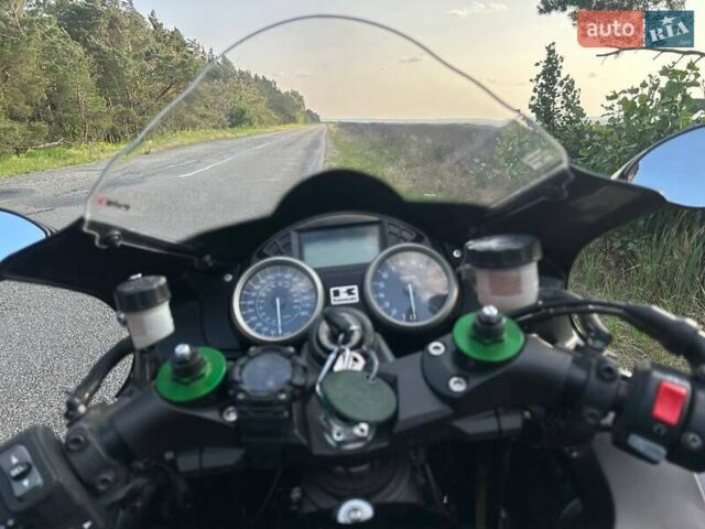 Черный Кавасаки ZZR 1400, объемом двигателя 1.44 л и пробегом 21 тыс. км за 16000 $, фото 1 на Automoto.ua