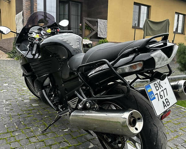 Кавасаки ZZR 1400, объемом двигателя 0 л и пробегом 32 тыс. км за 8600 $, фото 4 на Automoto.ua