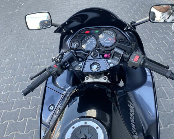 Черный Кавасаки ZZR 400, объемом двигателя 0.4 л и пробегом 34 тыс. км за 3000 $, фото 19 на Automoto.ua