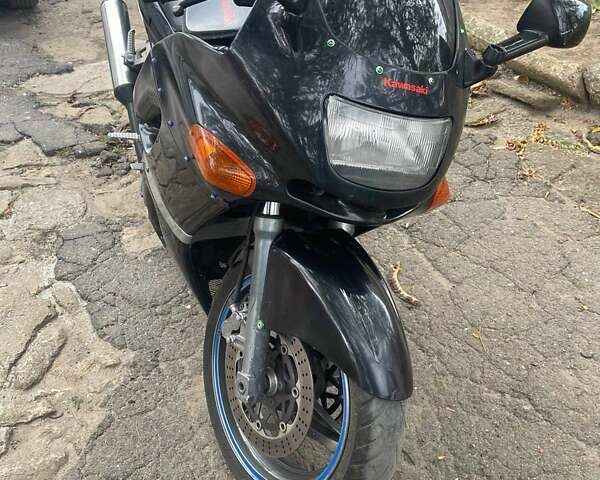 Кавасаки ZZR 400, объемом двигателя 0 л и пробегом 25 тыс. км за 2600 $, фото 6 на Automoto.ua