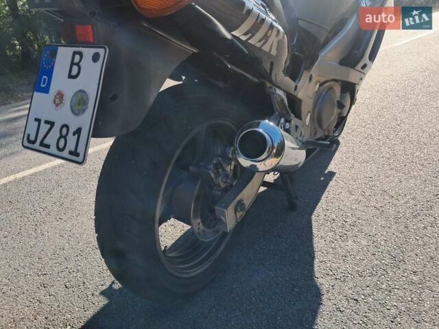 Кавасаки ZZR 600, объемом двигателя 0.6 л и пробегом 41 тыс. км за 2850 $, фото 19 на Automoto.ua
