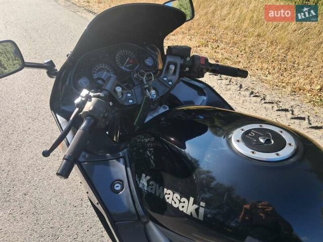 Кавасаки ZZR 600, объемом двигателя 0.6 л и пробегом 41 тыс. км за 2850 $, фото 15 на Automoto.ua